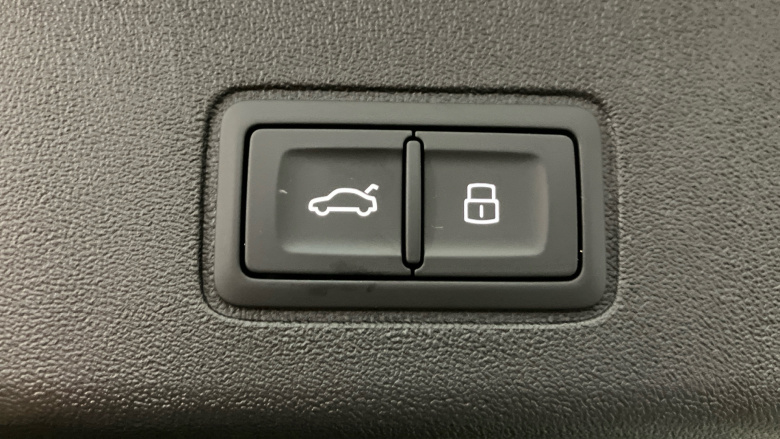 Audi Q3 1.5 e-Hybrid Launch Edition 5dr S Tronic Estate